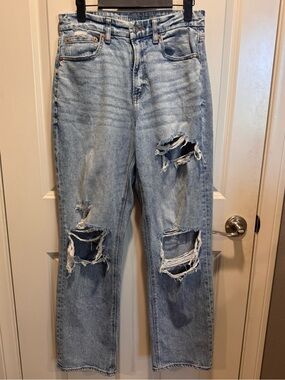 American Eagle Outfitters Light Blue Distressed Straight-Leg Jeans